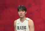 楊瀚森NBA第二賽季訓練后英語交流無障礙