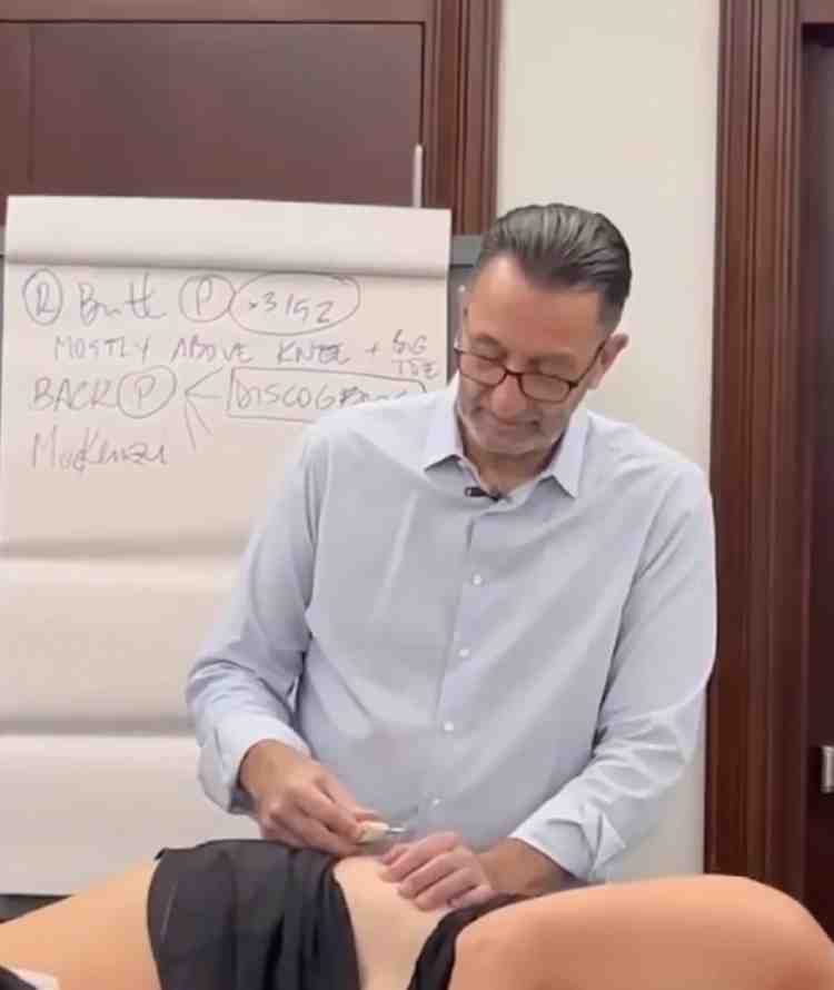 圖片報(bào):凱恩在金球典禮特別感謝的醫(yī)生是針灸大師,源于中國醫(yī)學(xué)